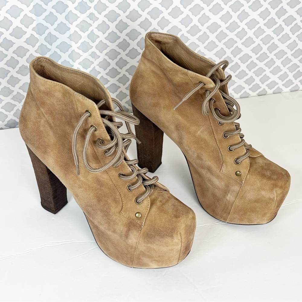 EUC Jeffery Campbell Lita Lace Up Platform Suede Boots in Apricot Suede Wood